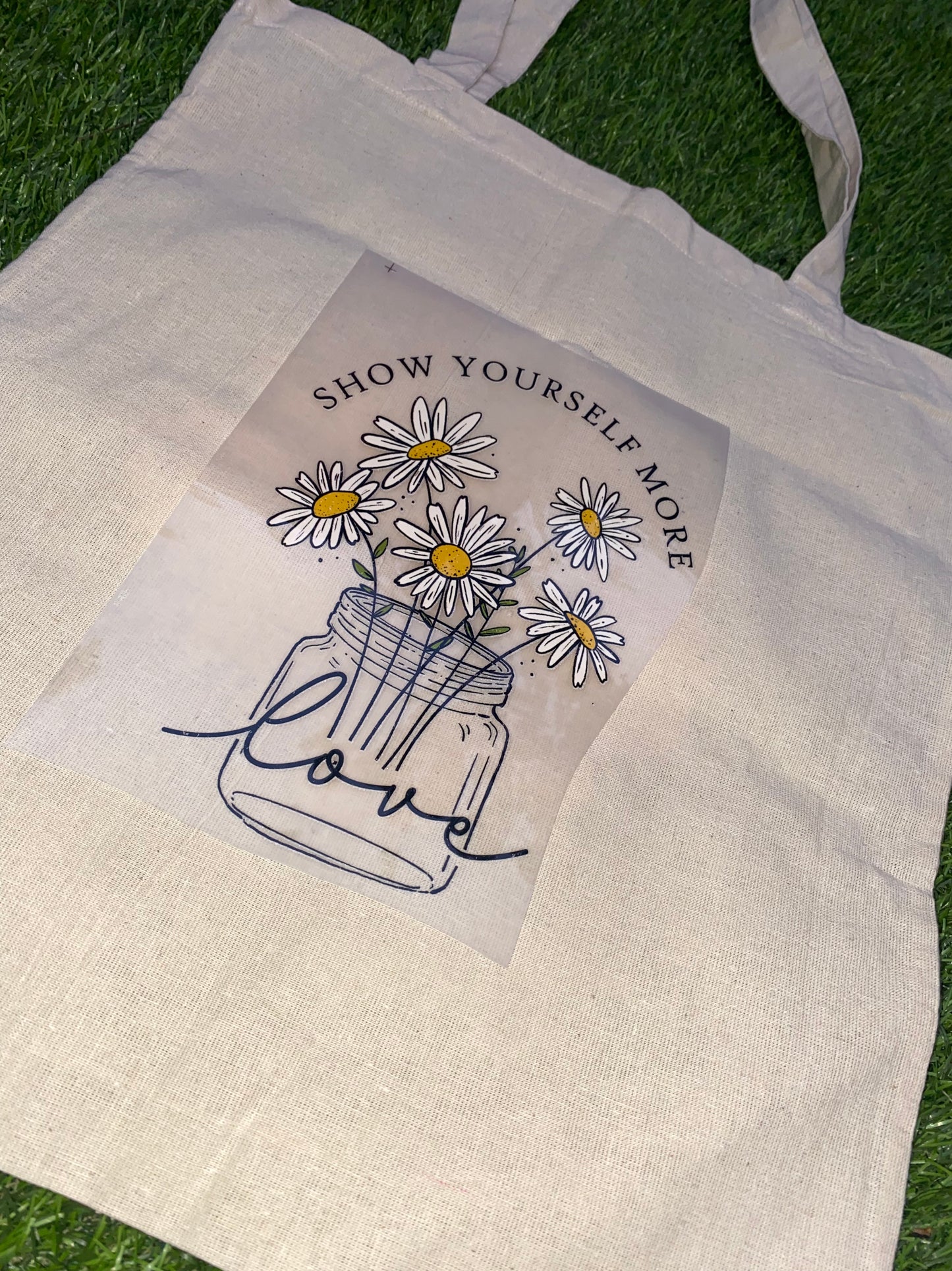 Flower themed tote bags